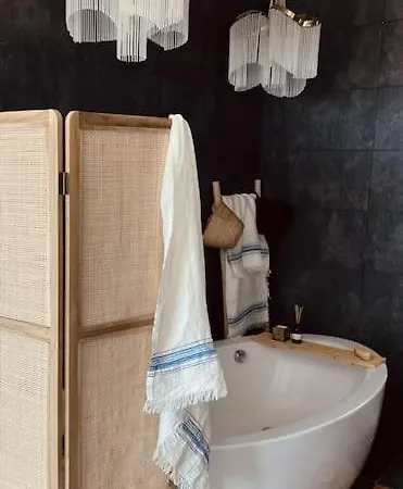 Private Pool Panoramic Views 别墅 阿德耶