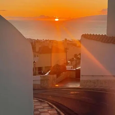 Private Pool Panoramic Views 别墅 阿德耶